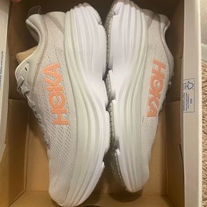 BRAND NEW! Hoka Bondi 8